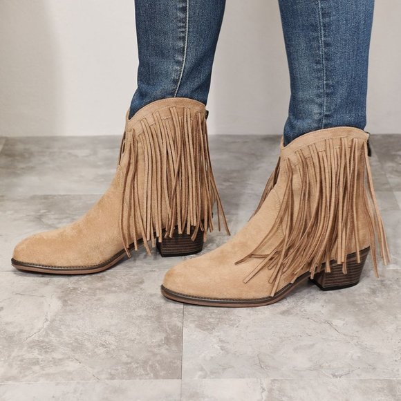 Wild Diva Shoes - Fringe Cowboy Western Ankle Boots in Tan